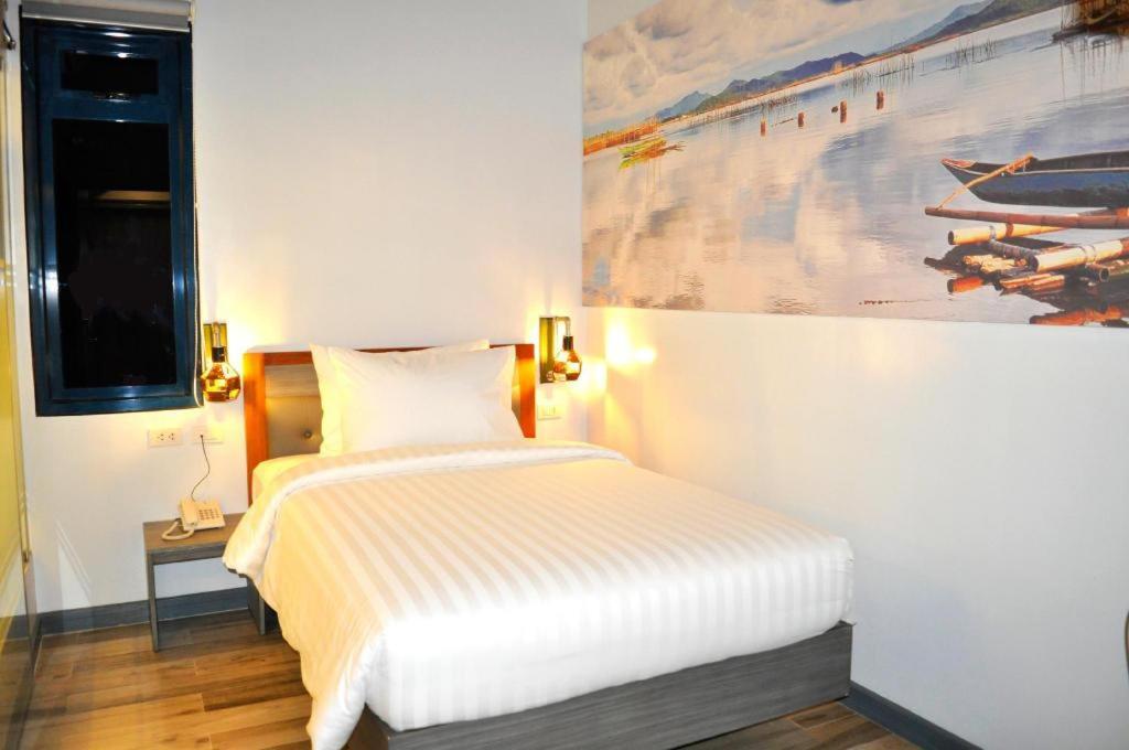 Gq Plaza Hotel Kalibo Buitenkant foto