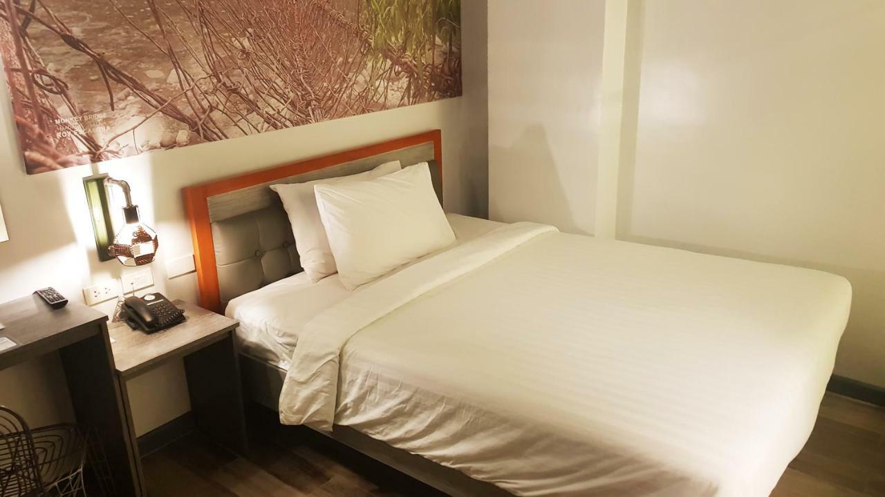 Gq Plaza Hotel Kalibo Buitenkant foto